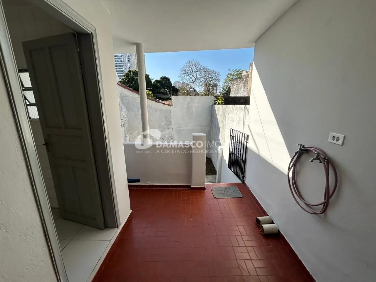 Casa à Venda no Bairro Olímpico, São Caetano do Sul | 131 m² | 2 Dormitórios e 2 Vagas