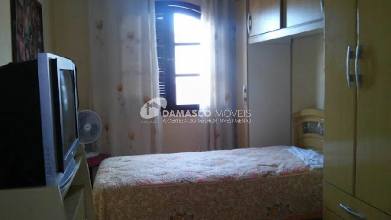 Sobrado à venda 3 Quartos, 1 Suite, 4 Vagas, 176M², Jardim Santo Alberto, Santo André - SP