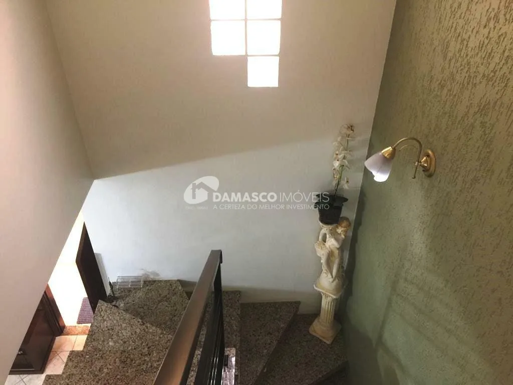 Sobrado para Venda 4 Quartos, 1 Suite, 4 Vagas, Nova Gerty, São Caetano do Sul - SP