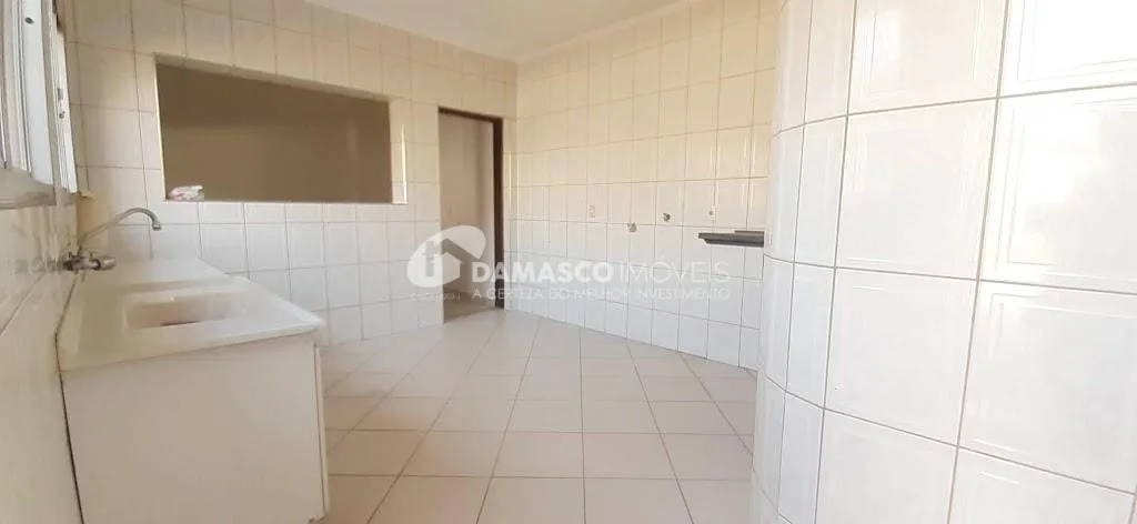 Casa à venda 2 Quartos, 6 Vagas, Campestre, Santo André - SP