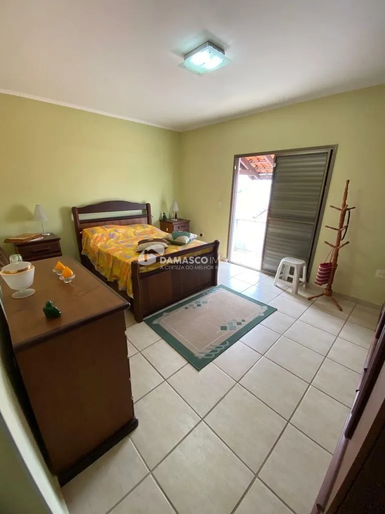 Sobrado à venda 3 Quartos, 1 Suite, 3 Vagas, 220M², Osvaldo Cruz, São Caetano do Sul - SP
