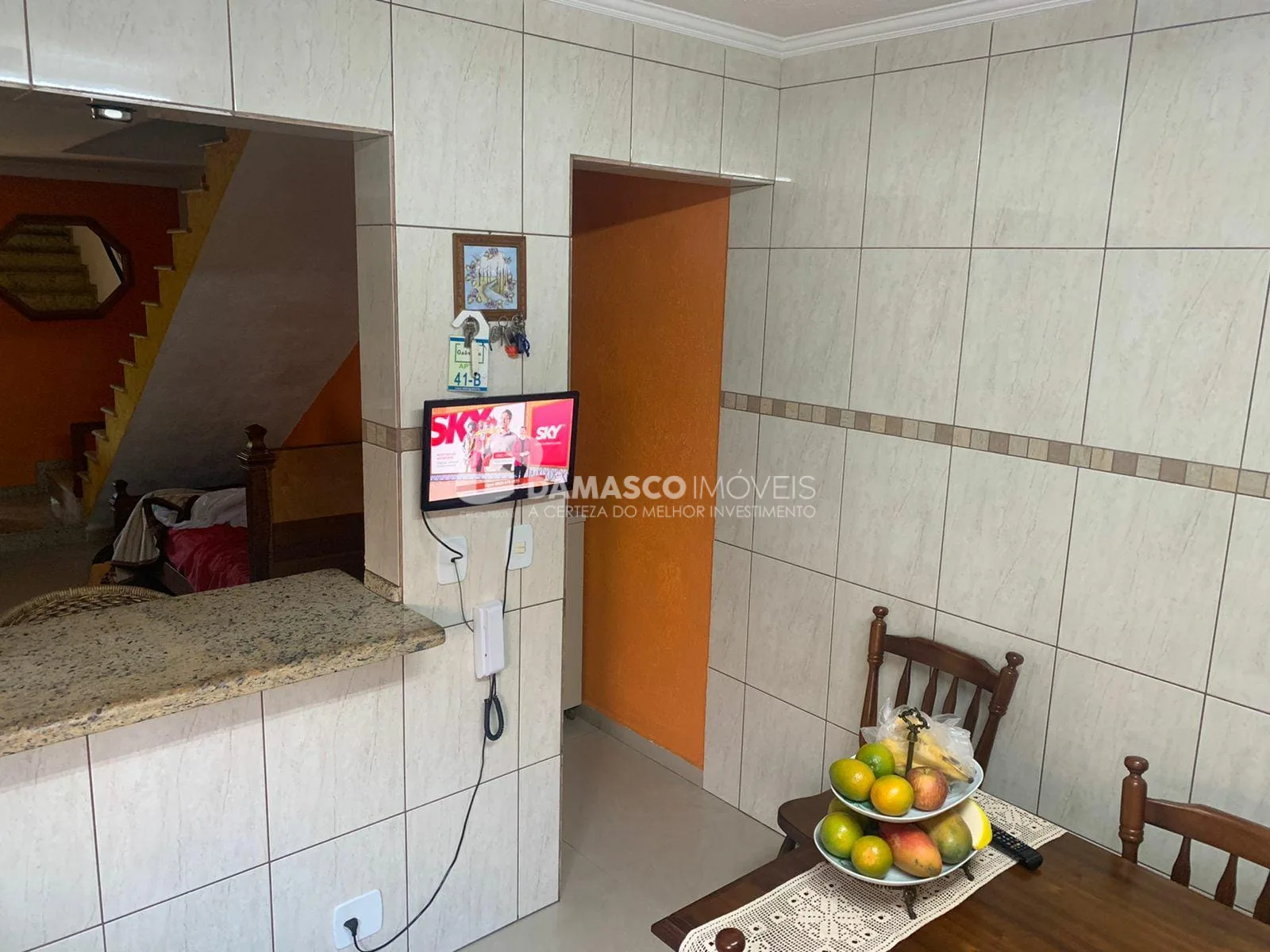 Sobrado à venda 3 Quartos, 1 Suite, 6 Vagas, 252M², Cerâmica, São Caetano do Sul - SP