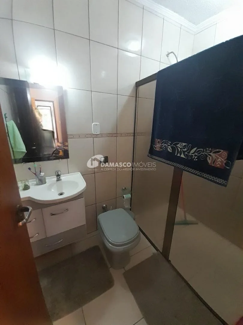 Sobrado à venda 4 Quartos, 2 Suites, 3 Vagas, 210M², Parque Tomas Saraiva, São Paulo - SP