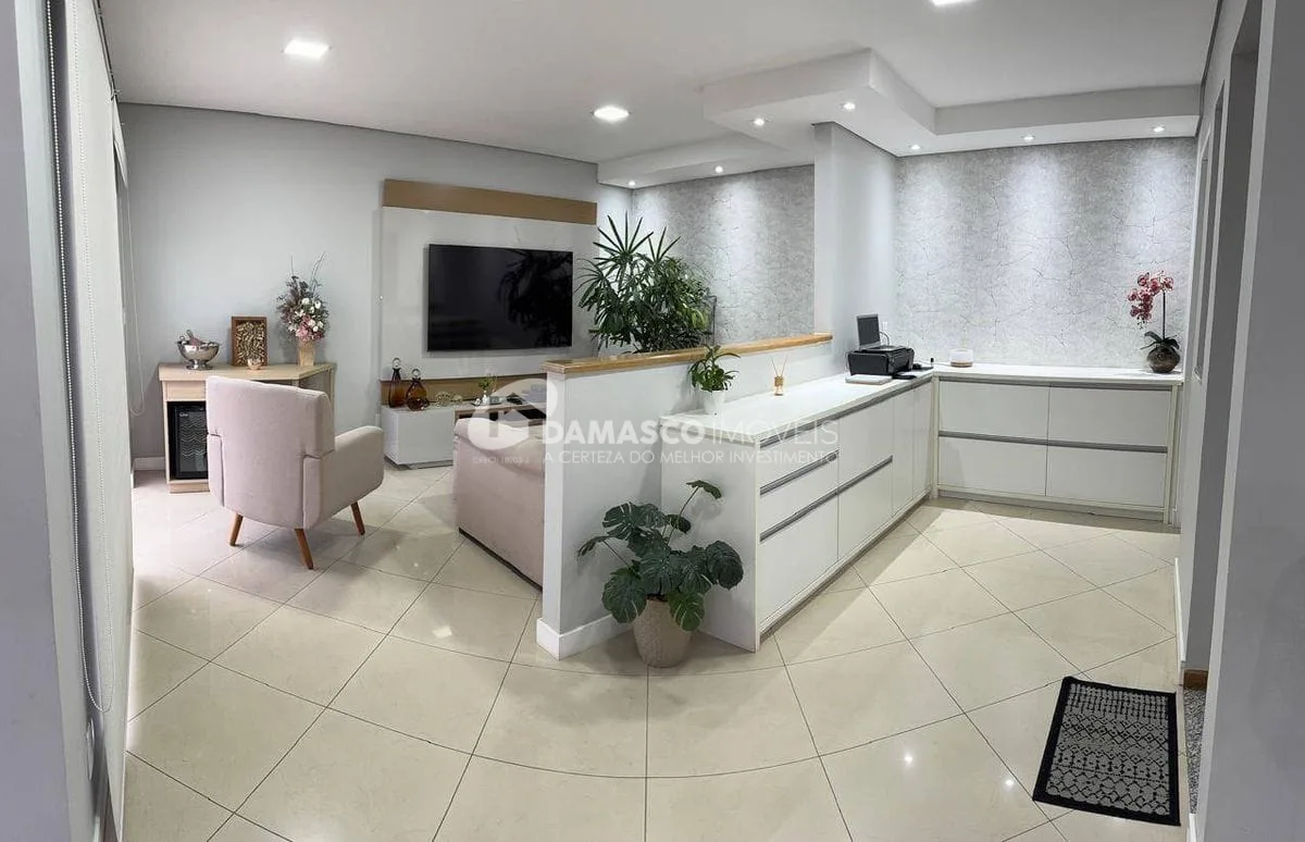 Penthouse, 2 dorm, 1 suíte e sala com sacada