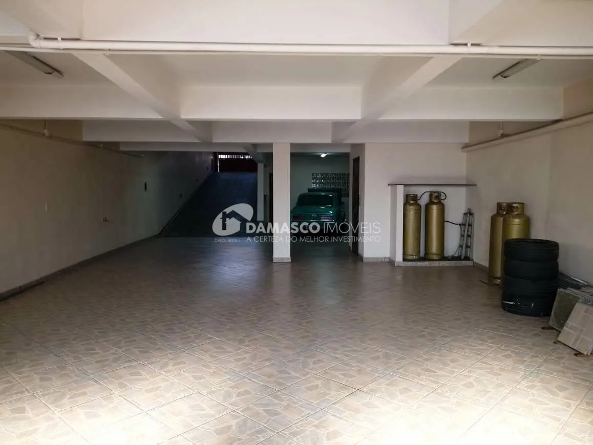 Sobrado à venda 3 Quartos, 1 Suite, 16 Vagas, 572M², Nova Gerty, São Caetano do Sul - SP