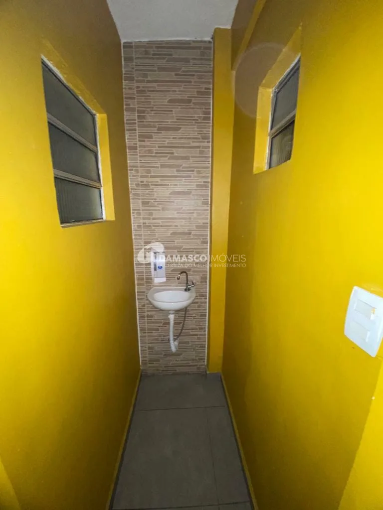 Sobrado comercial com moradia / local ótimo na Av. Presidente Kennedy - SCSul