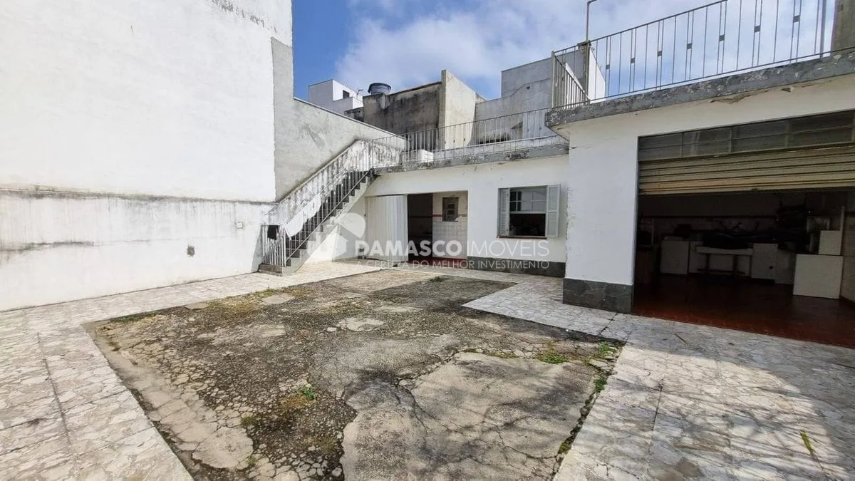 Sobrado à venda, 3 dorm (1suíte), 6 vagas, Olímpico
