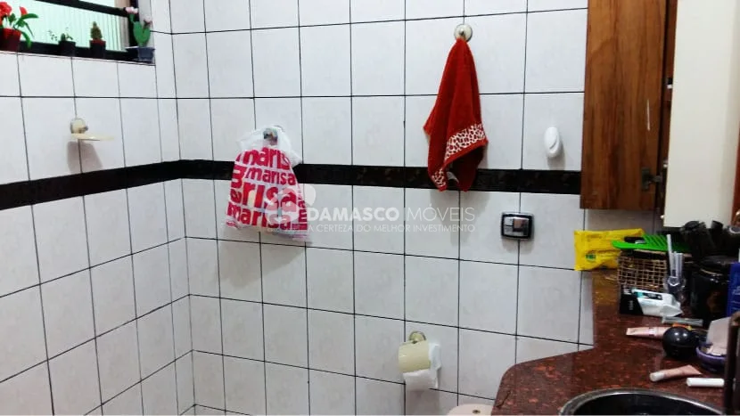 Sobrado à venda 3 Quartos, 1 Suite, 2 Vagas, Campestre, Santo André - SP