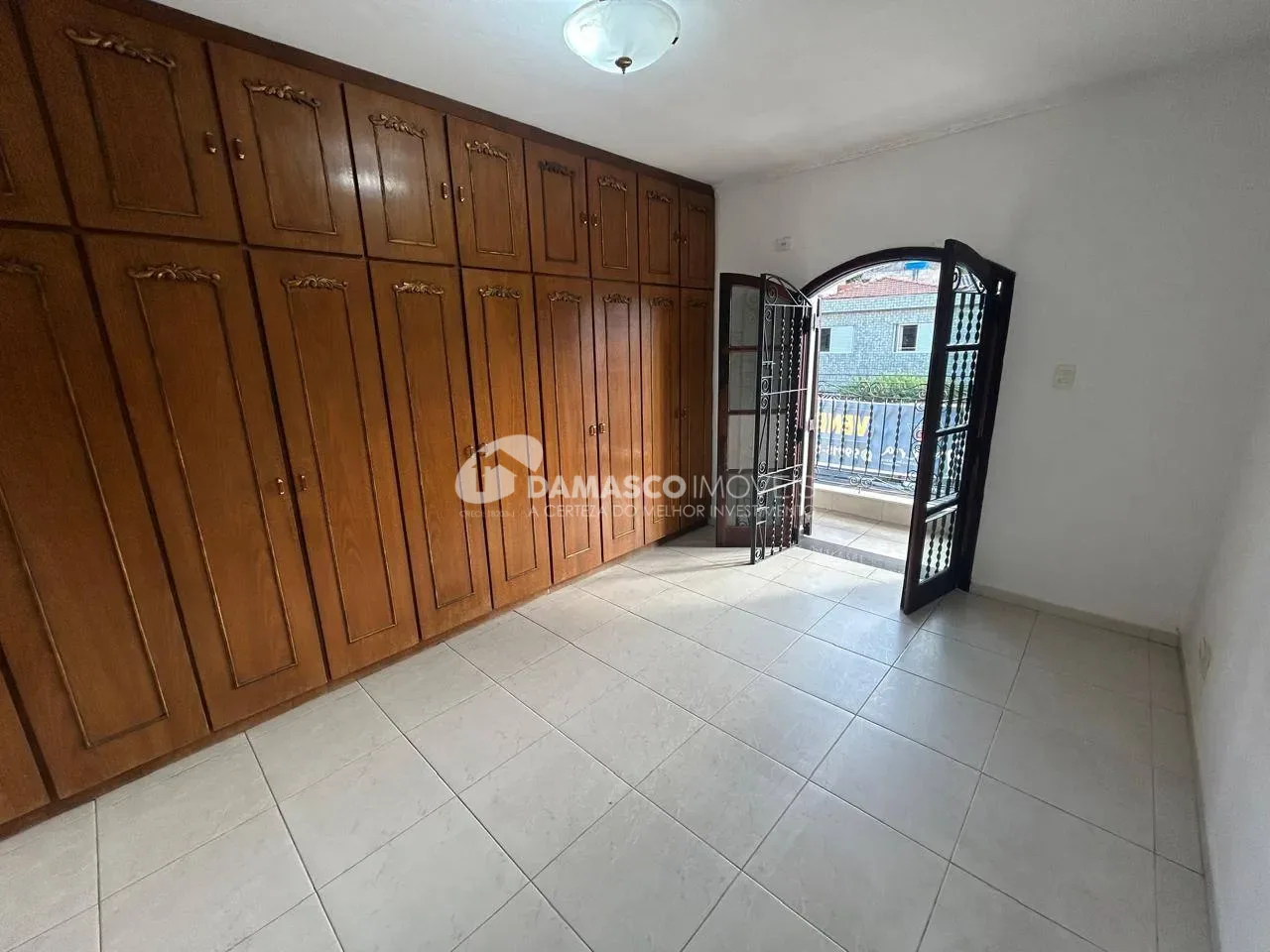 Sobrado para Venda 3 Quartos, 2 Suites, 5 Vagas, Mauá, São Caetano do Sul - SP