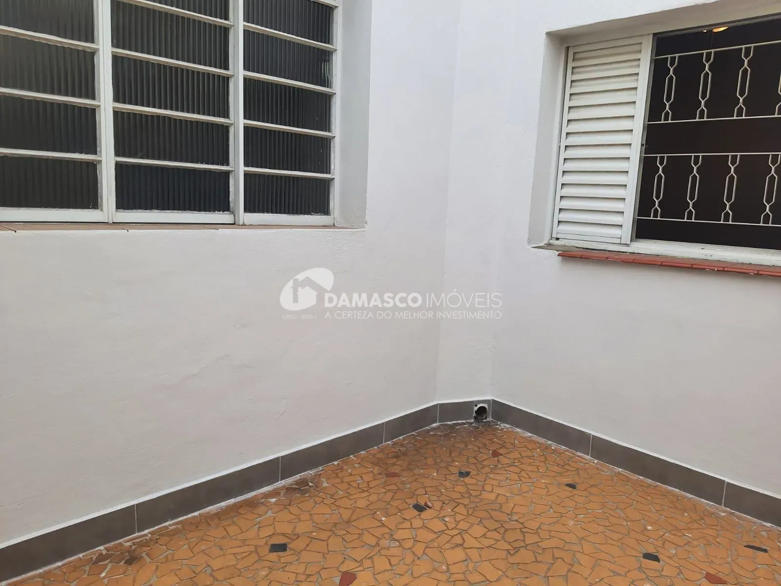 Sobrado à venda, com 153,38 m² de área total e 126,49m² de área construída, Santo Antônio, São Caetano do Sul, SP
