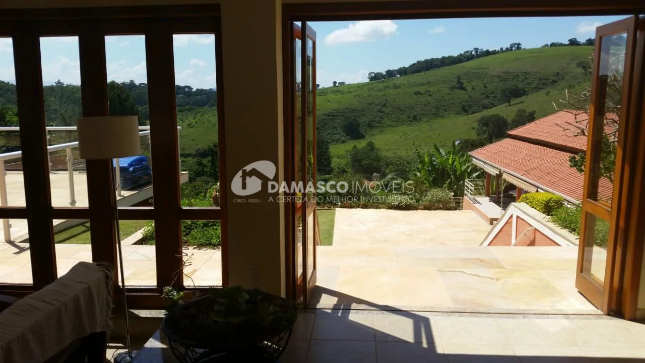 Sobrado à venda 5 Quartos, 5 Suites, 12 Vagas, 750M², Não informado, Piracicaba - SP