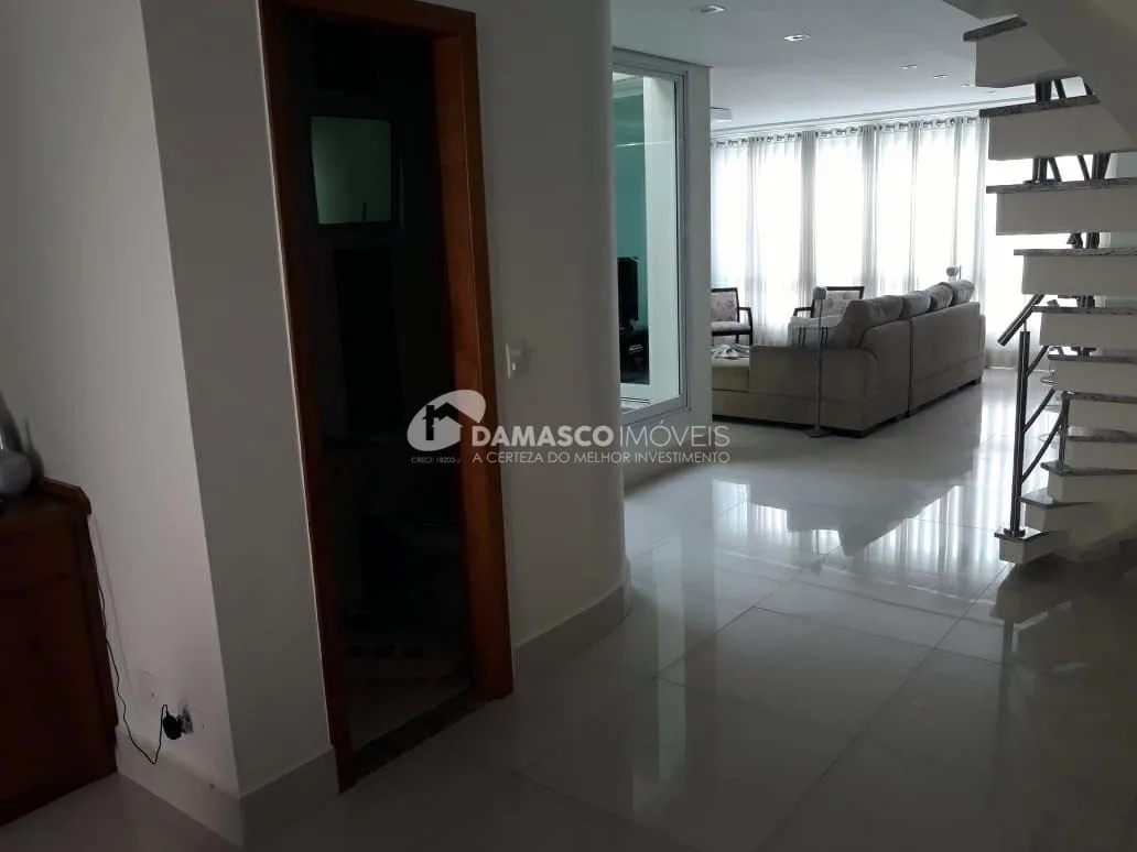 Sobrado à venda 3 Quartos, 3 Suites, 6 Vagas, 306M², Olímpico, São Caetano do Sul - SP