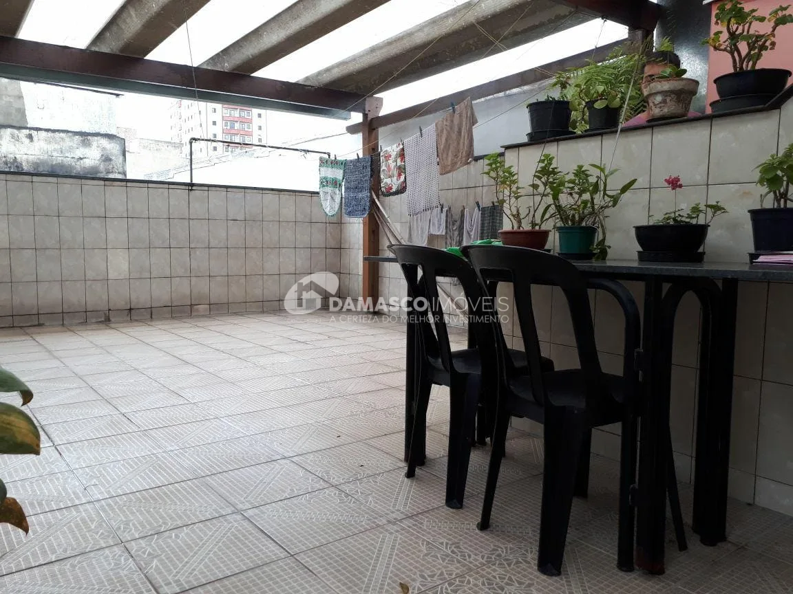 Imóvel à venda com 3 casas no terreno , terreno medindo 6 m² x 30 m², área de construção 311M², Nova Gerty, São Caetano do Sul - SP