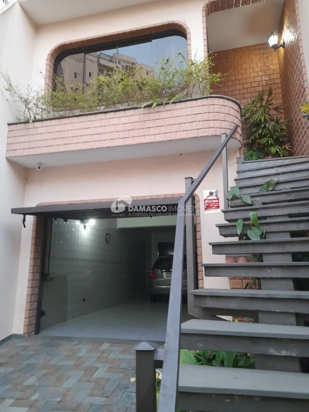 Sobrado à venda 3 Quartos, 1 Suite, 3 Vagas, 291M², Santa Maria, São Caetano do Sul - SP