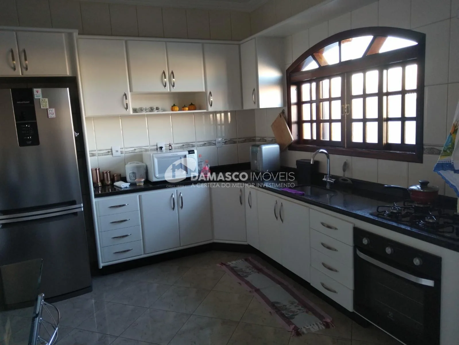 Sobrado à venda 2 Quartos, 1 Suite, 6 Vagas, 345M², Nova Gerty, São Caetano do Sul - SP