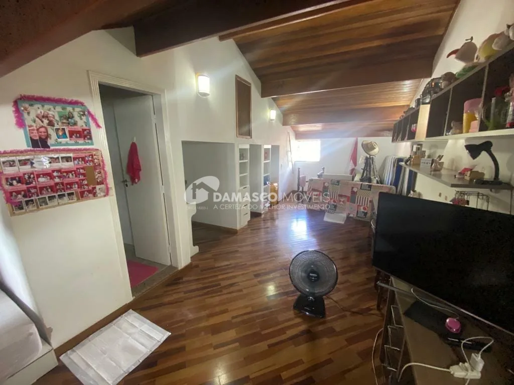 Sobrado à venda 3 Quartos, 3 Suites, 4 Vagas, 347M², Campestre, Santo André - SP