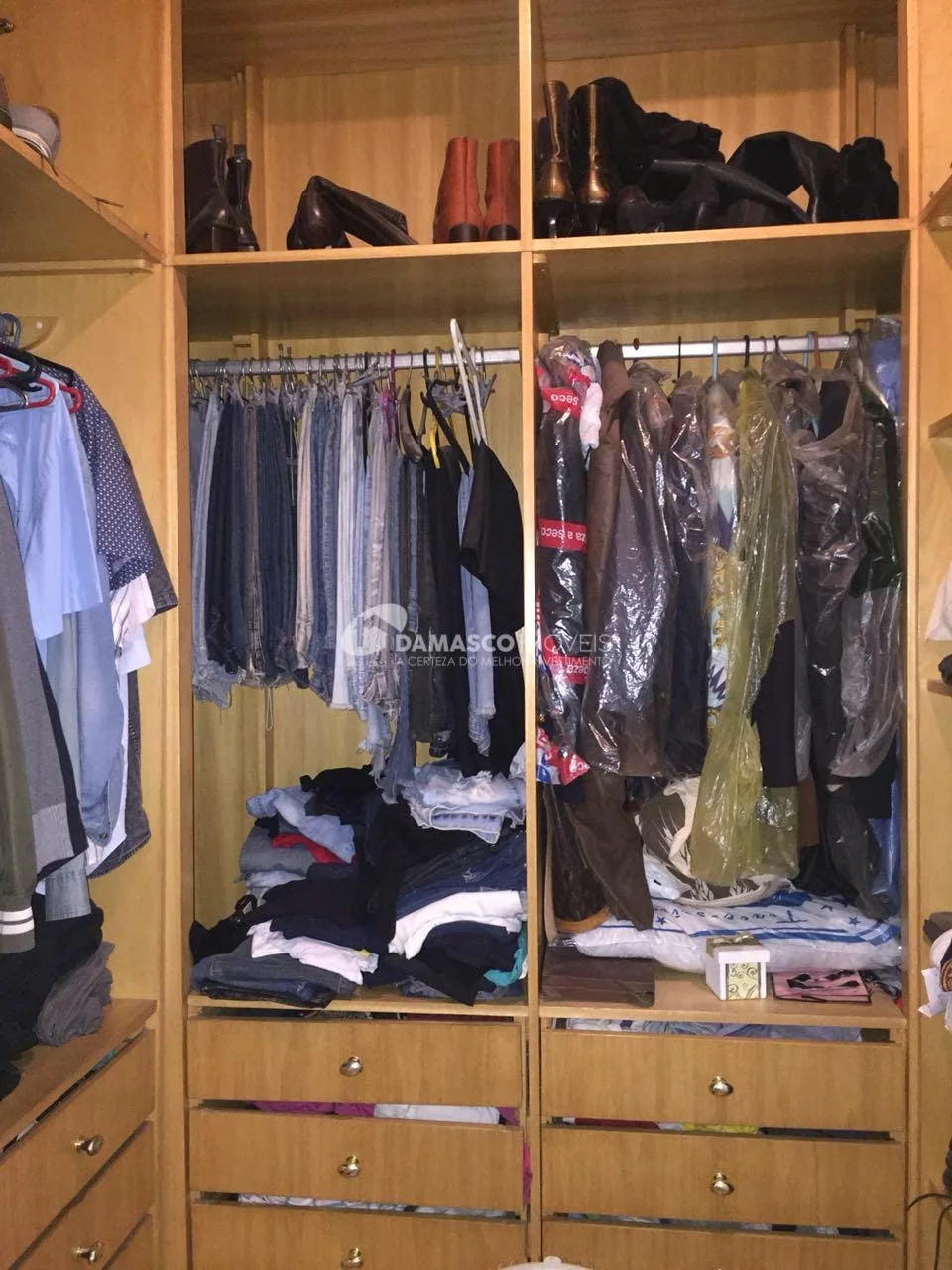 Sobrado à venda 3 Quartos, 3 Suites, 2 Vagas, 223M², Olímpico, São Caetano do Sul - SP
