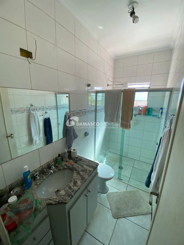 Sobrado à venda 3 Quartos, 1 Suite, 2 Vagas, 165M², Jardim, Santo André - SP