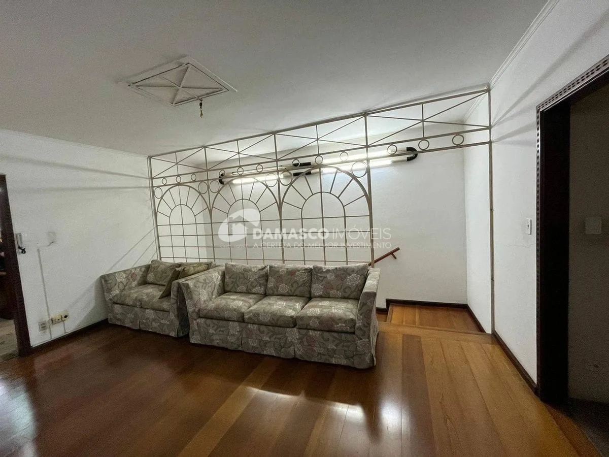 Sobrado à venda 3 Quartos, 3 Suites, 4 Vagas, 355M², Osvaldo Cruz, São Caetano do Sul - SP