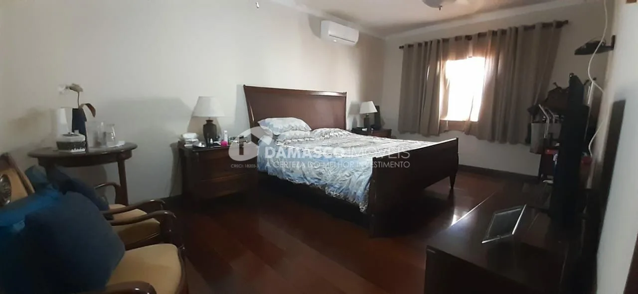 Sobrado à venda 3 Quartos, 2 Suites, 6 Vagas, 780M², Osvaldo Cruz, São Caetano do Sul - SP