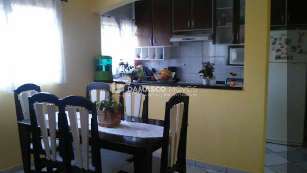 Sobrado à venda 3 Quartos, 1 Suite, 4 Vagas, 176M², Jardim Santo Alberto, Santo André - SP