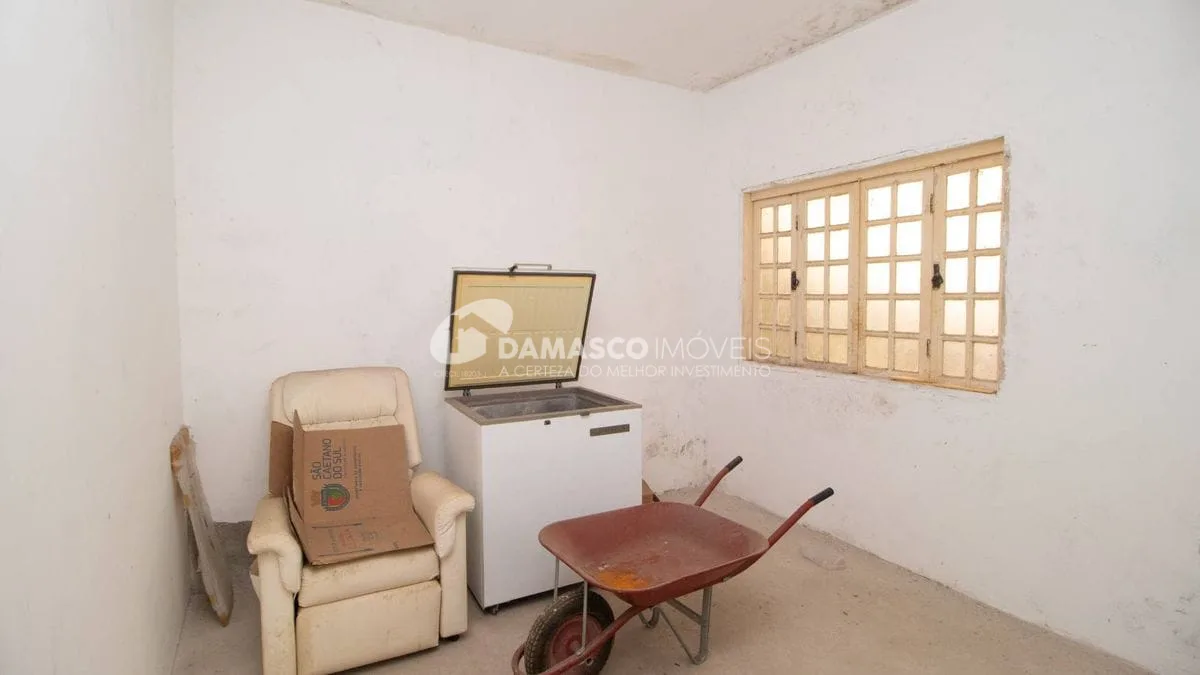 Imóvel com duas casas Bairro Osvaldo Cruz