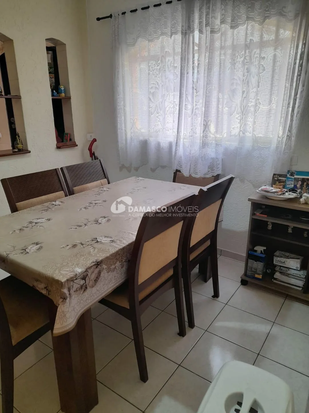Sobrado à venda 4 Quartos, 2 Suites, 3 Vagas, 210M², Parque Tomas Saraiva, São Paulo - SP