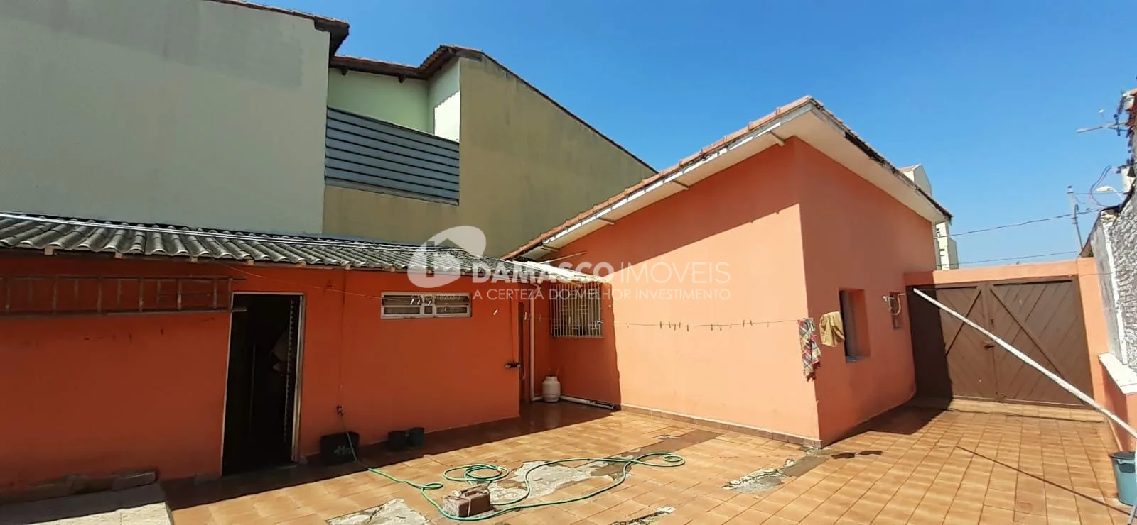 Casa à venda 2 Quartos, 8 Vagas, 150M², Utinga, Santo André - SP