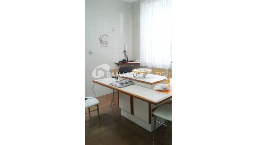 Sobrado à venda 4 Quartos, 4 Suites, 9 Vagas, 800M², Campestre, Santo André - SP