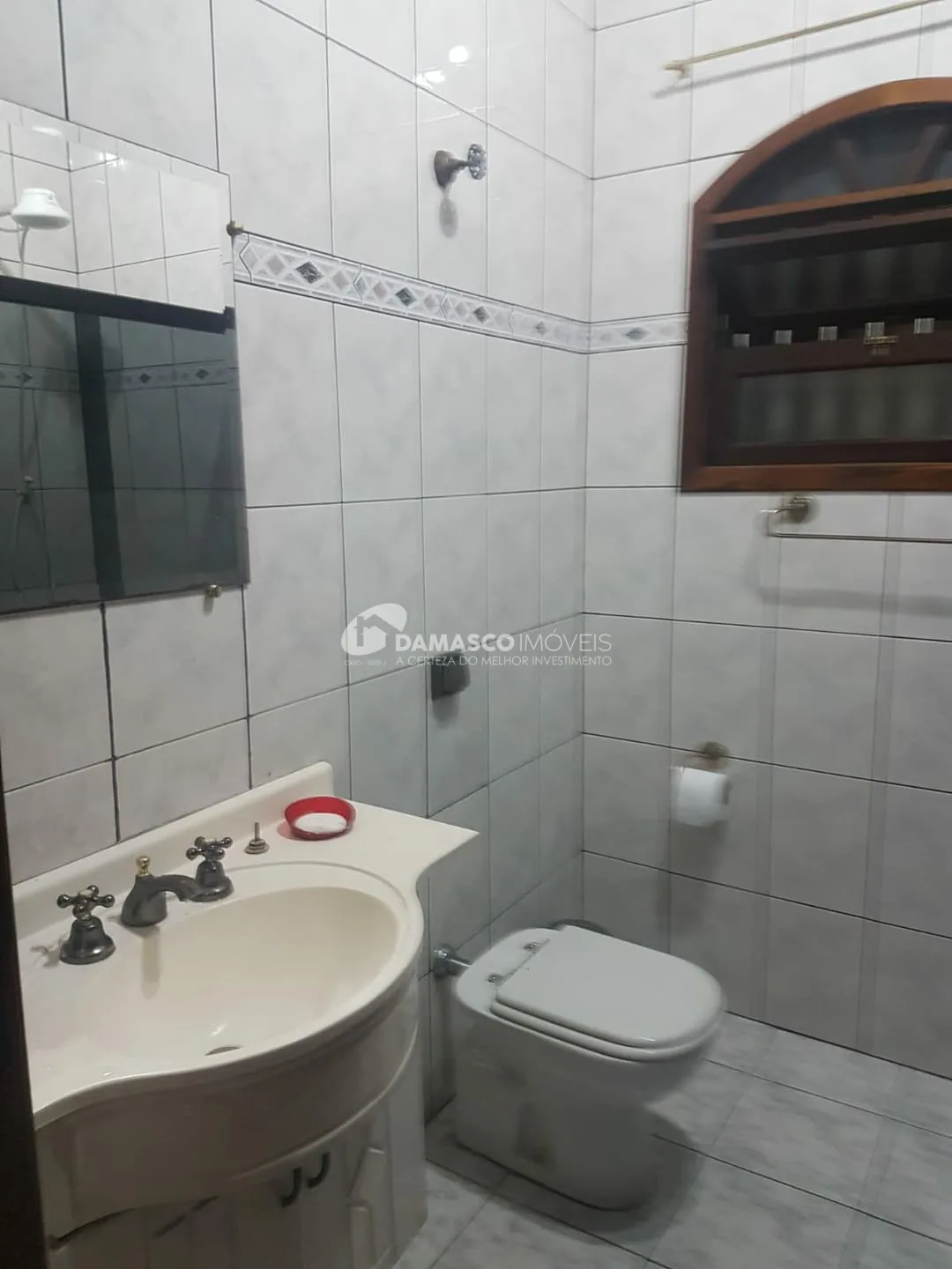 Casa à venda 3 Quartos, 2 Vagas, Cerâmica, São Caetano do Sul - SP