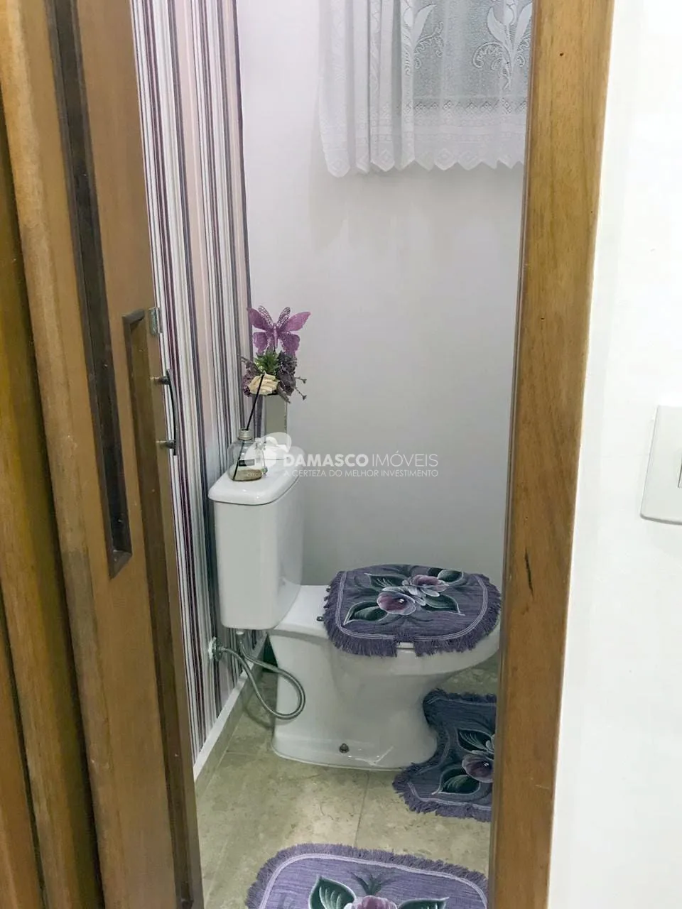 Sobrado à Venda 3 Quartos, 3 Suites, 6 Vagas, Nova Gerty, São Caetano do Sul - SP