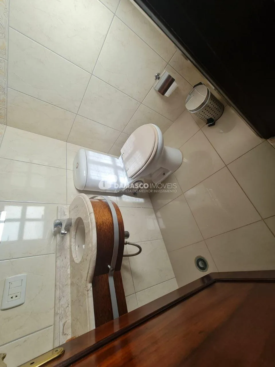Casa à venda 3 Quartos, 3 Suites, 450M², Avenida Estrutural Leste, Ibiúna - SP