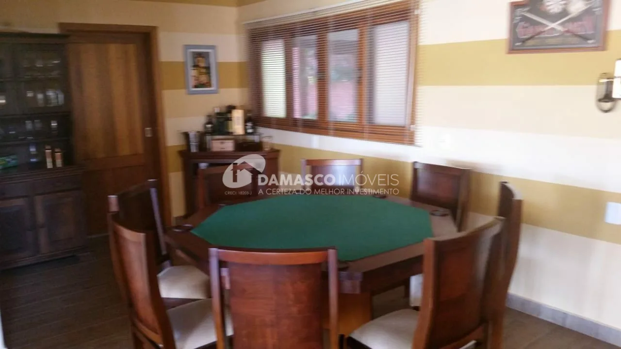 Sobrado à venda 5 Quartos, 5 Suites, 12 Vagas, 750M², Não informado, Piracicaba - SP