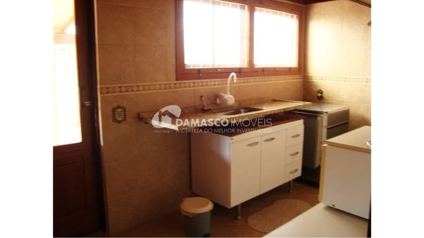Casa à venda 2 Quartos, 1 Suite, 2 Vagas, 177M², Não informado, Cesário Lange - SP