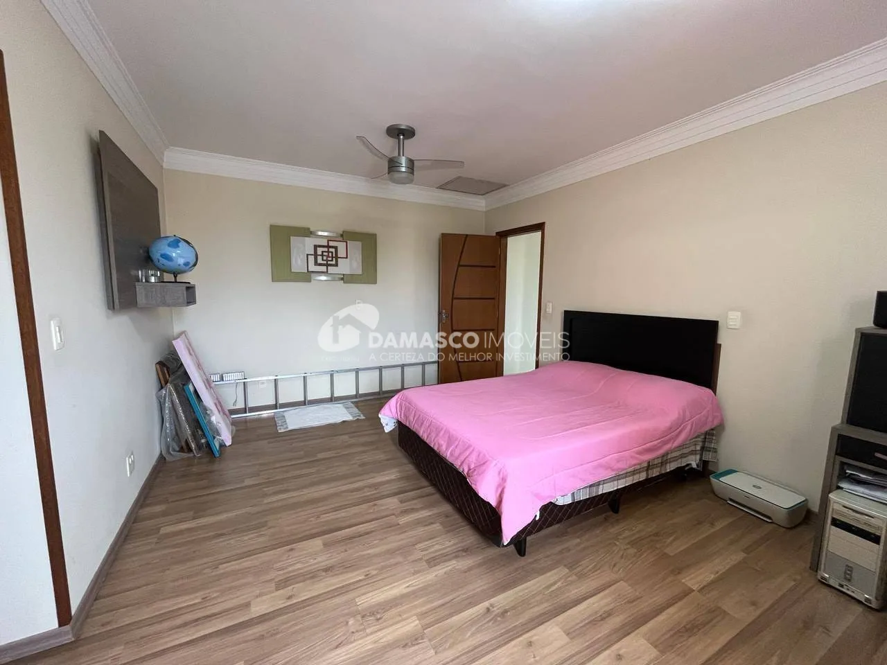Incrível Sobrado à venda com 3 suítes e 5 vagas de garagem, Bairro Olímpico, São Caetano do Sul, SP