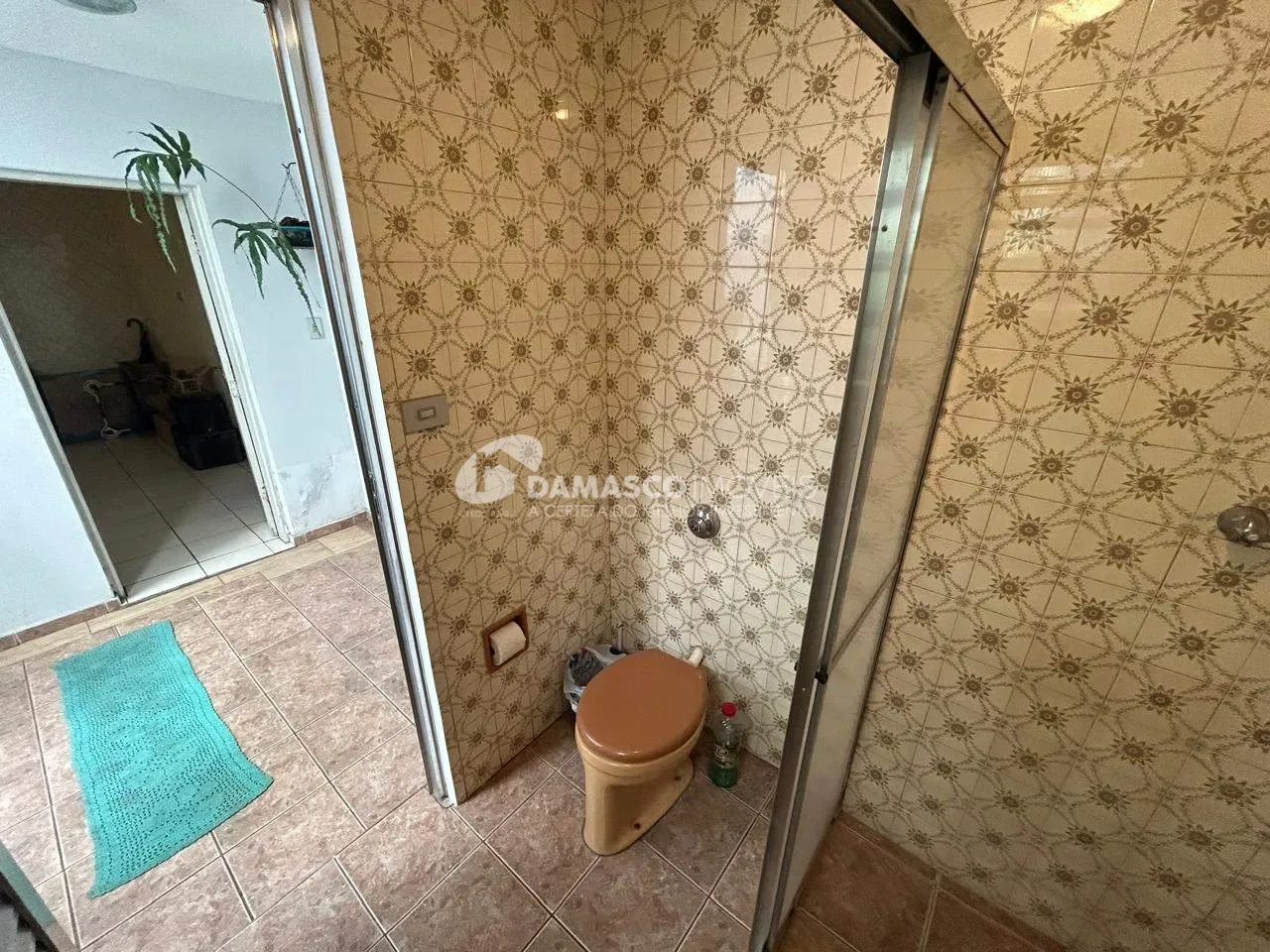 Sobrado à  venda com 178m² de área útil, 2 quartos, 3 vagas, próximo do Complexo Poliesportivo Lauro Gomes, no Bairro Olímpico, em São Caetano do Sul, SP