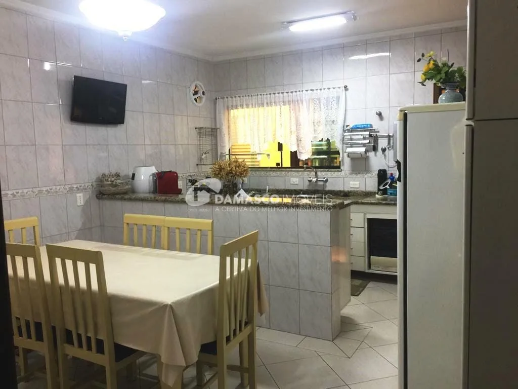 Sobrado para Venda 4 Quartos, 1 Suite, 4 Vagas, Nova Gerty, São Caetano do Sul - SP