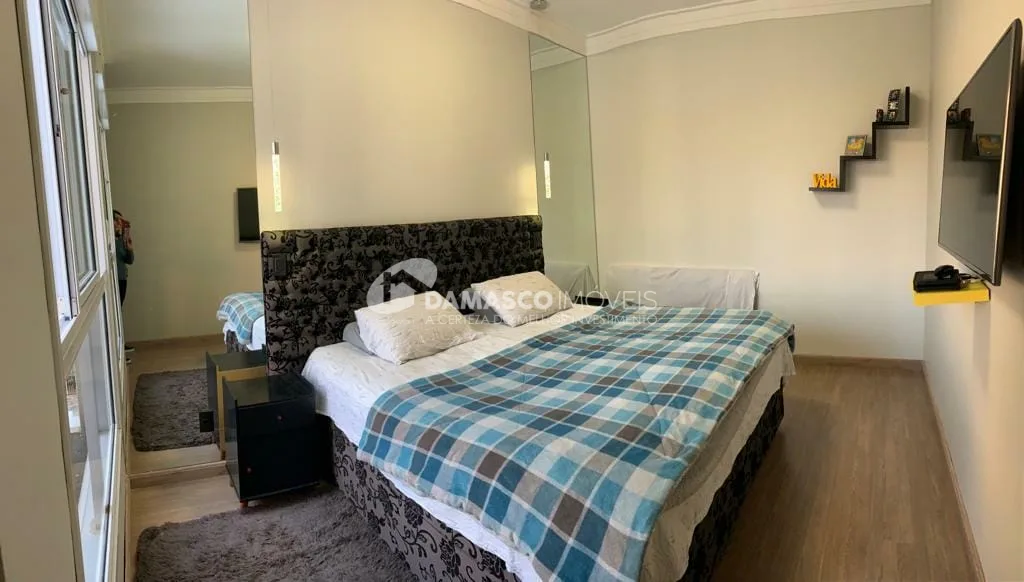 Sobrado à venda 3 Quartos, 1 Suite, 2 Vagas, 120M², Barcelona, São Caetano do Sul - SP
