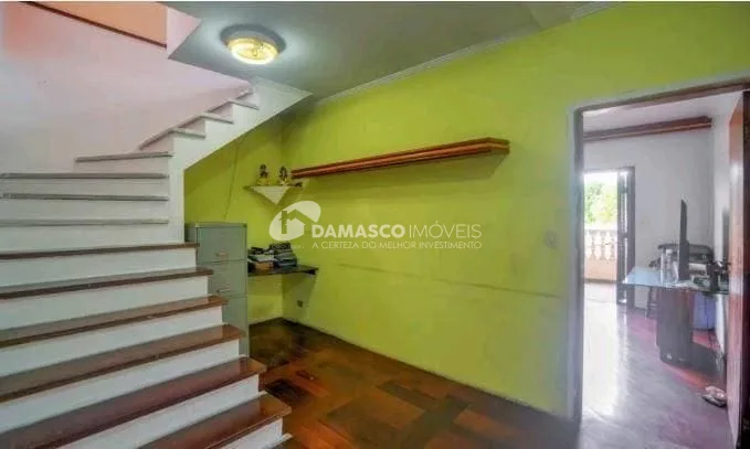 Sobrado à venda 3 Quartos, 1 Suite, 2 Vagas, 350M², Santa Maria, São Caetano do Sul - SP