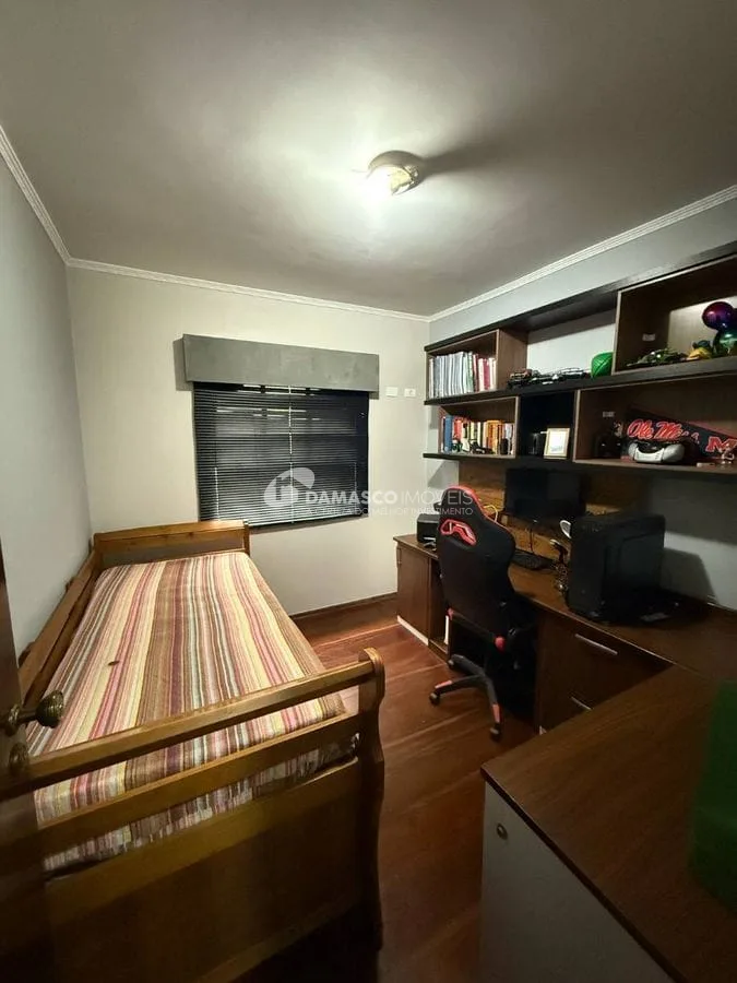 Sobrado à venda 3 Quartos, 1 Suite, 2 Vagas, 204M², Sítio da Figueira, São Paulo - SP