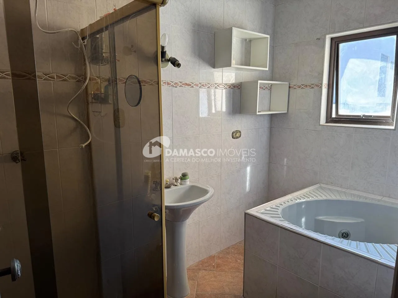 Sobrado com 5 andares à venda com 510m² de área construída - Bairro Olímpico, São Caetano do Sul, SP