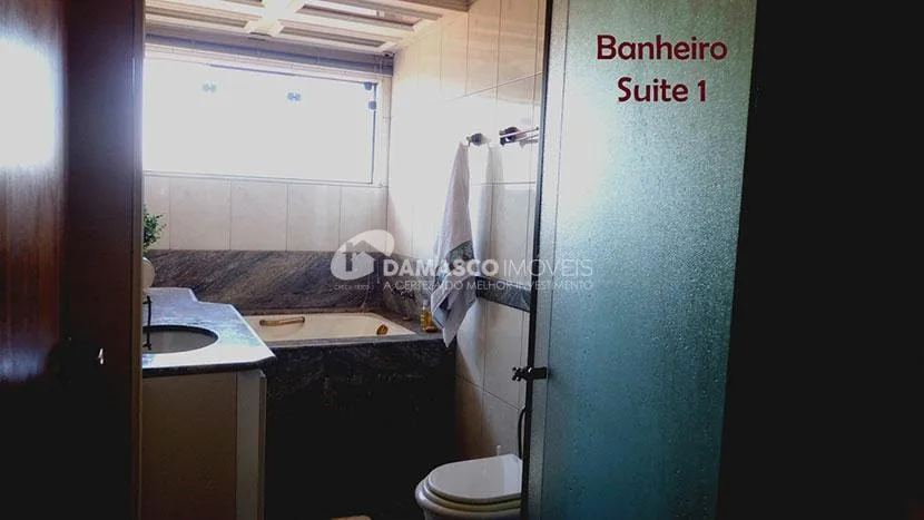Sobrado à venda 3 Quartos, 3 Suites, 4 Vagas, Osvaldo Cruz, São Caetano do Sul - SP