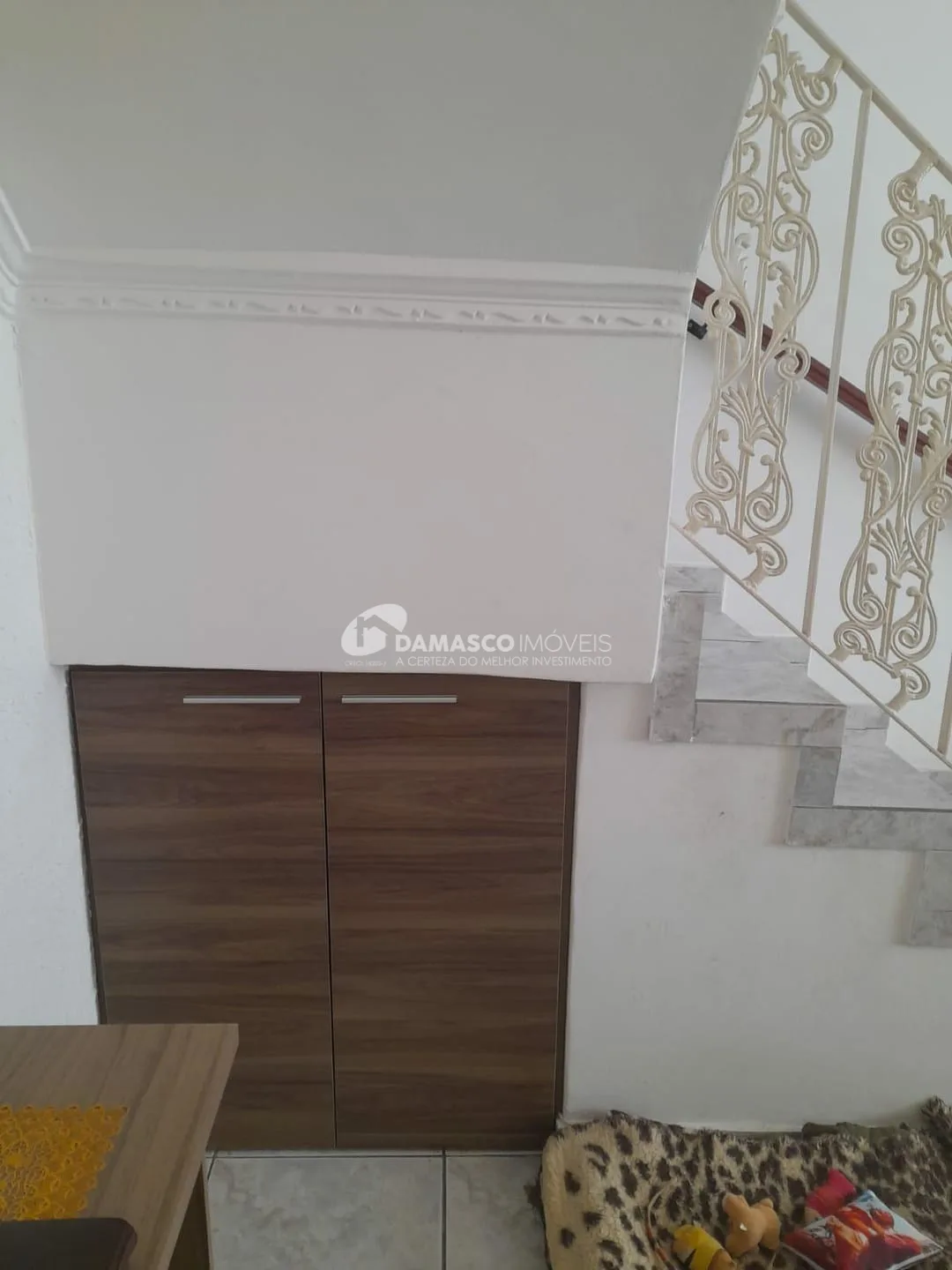 Sobrado à venda 4 Quartos, 2 Suites, 3 Vagas, 210M², Parque Tomas Saraiva, São Paulo - SP