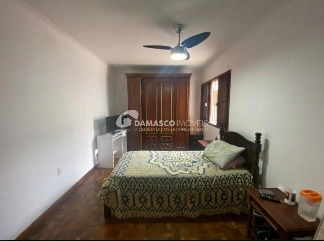 Casa à venda 3 Quartos, 1 Suite, 4 Vagas, 166M², Barcelona, São Caetano do Sul - SP