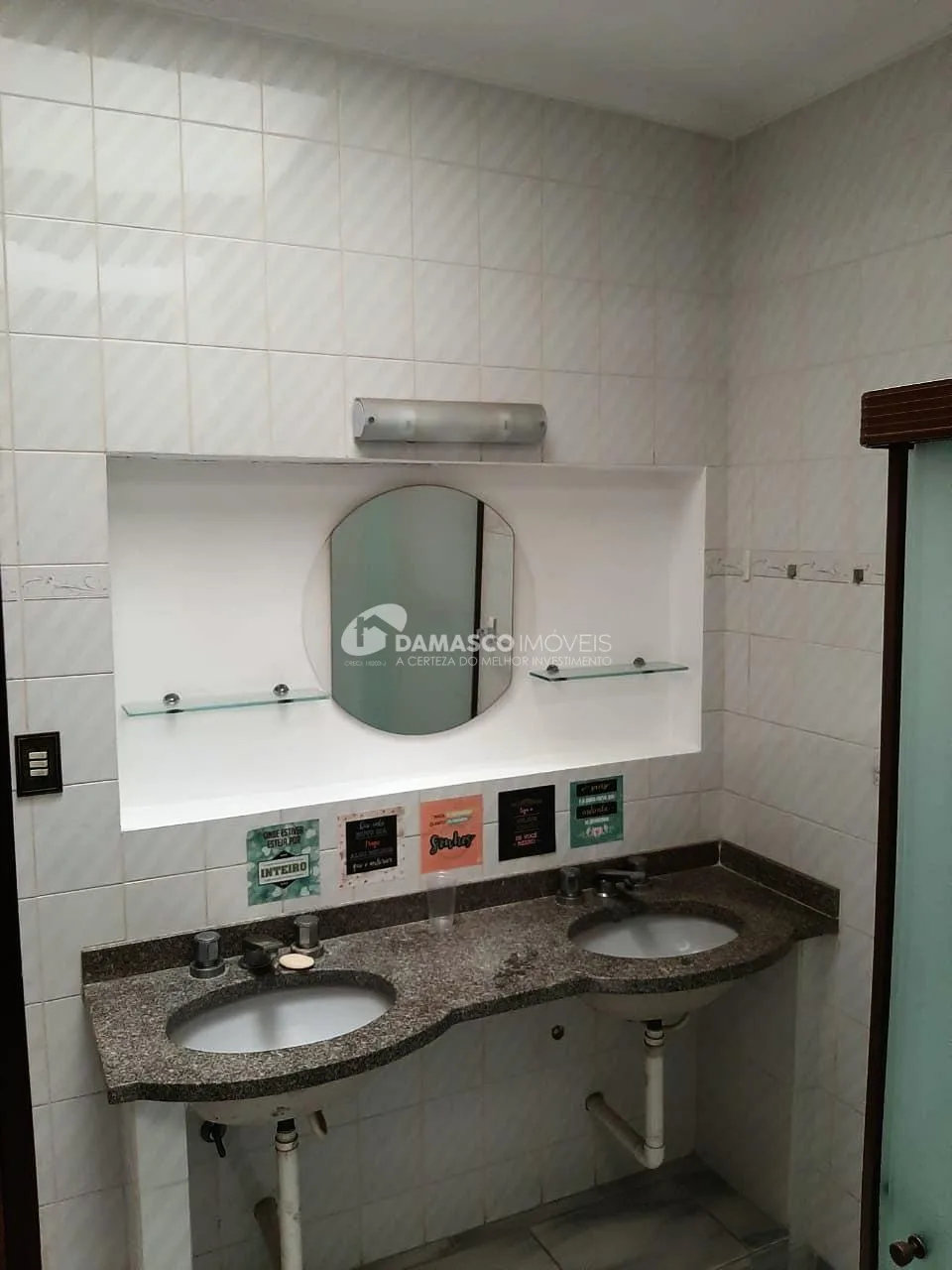 Sobrado à venda 4 Quartos, 2 Suites, 6 Vagas, 462M², Santa Teresinha, Santo André - SP