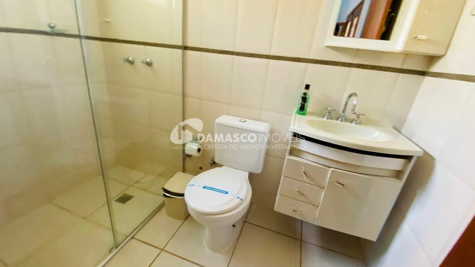 Chácara à venda 4 Quartos, 2 Suítes, Guaxanduva, Piracaia  - SP