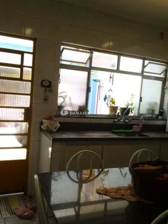Sobrado à Venda com 2 Quartos, 2 Vagas, Barcelona, São Caetano do Sul - SP