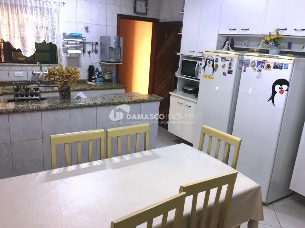 Sobrado para Venda 4 Quartos, 1 Suite, 4 Vagas, Nova Gerty, São Caetano do Sul - SP