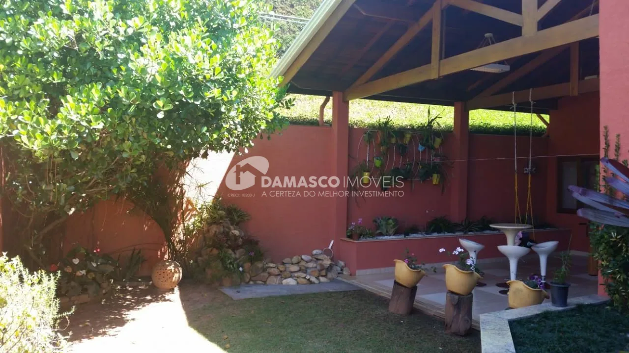 Sobrado à venda 5 Quartos, 5 Suites, 12 Vagas, 750M², Não informado, Piracicaba - SP