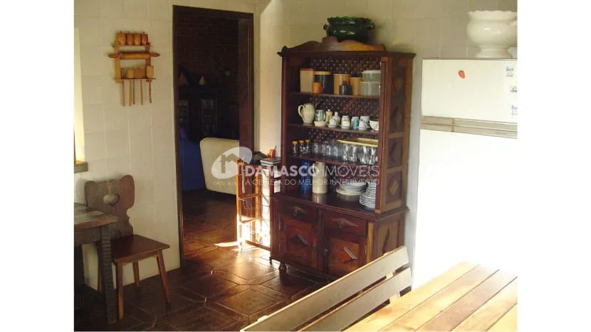 Chácara à venda 3 Quartos, 1 Suíte, 10 Vagas, Quarta Divisão, Ribeirão Pires - SP